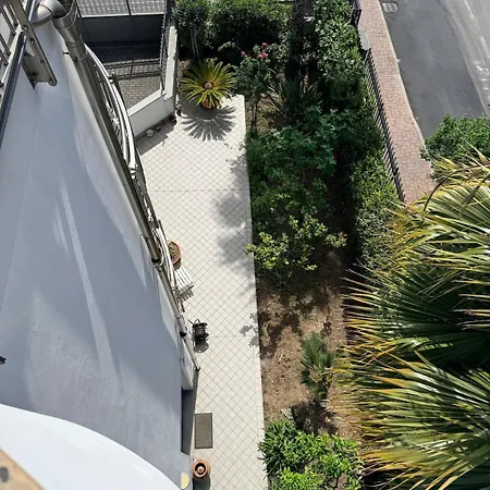 Blumare 50m Dalla Box,giardino אלביסולה מרינה