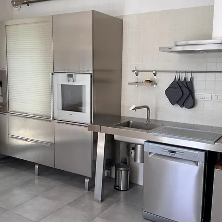 Blumare 50m Dalla Box,giardino אלביסולה מרינה