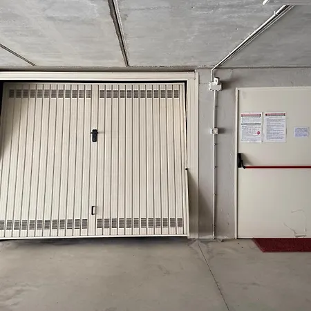 Blumare 50m Dalla Box,giardino דירה