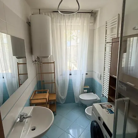 דירה Blumare 50m Dalla Box,giardino *